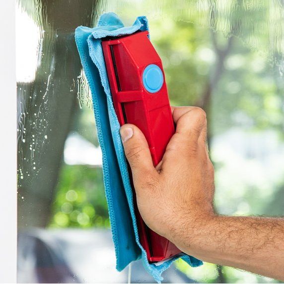 Bright Tools The Glider Magnetic Window Cleaner