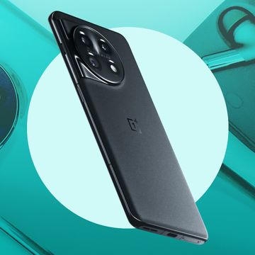 oneplus 11 smartphone with earbuds oneplus 11 smartphone with earbuds